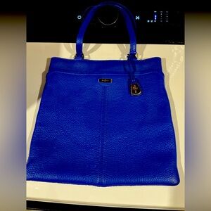 Cole Haan Marcy MarketTote
Cobalt Blue
Village Unit
SKU 013816221033
4500258128